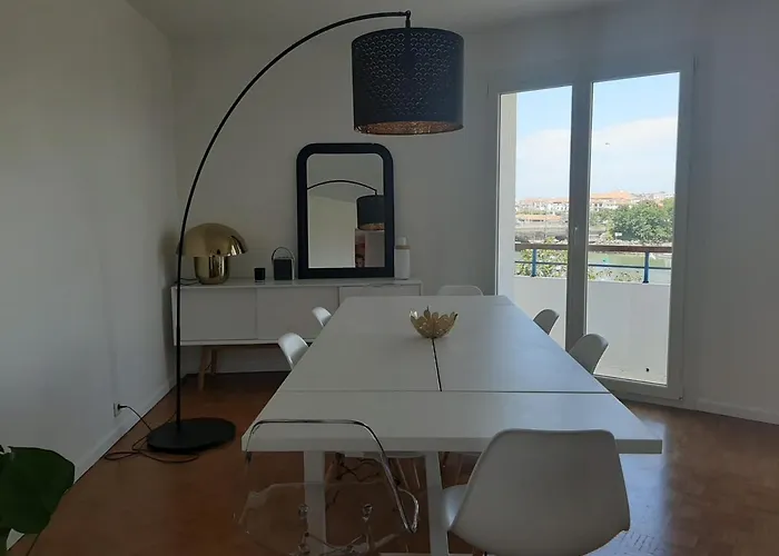 : T4 Spacieux Avec Balcon Et Veranda, Proche Golf - Fr-1-239-554 Apartment