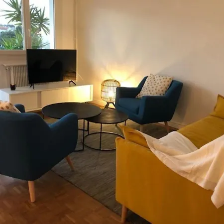 : T4 Spacieux Avec Balcon Et Veranda, Proche Golf - Fr-1-239-554 Apartment